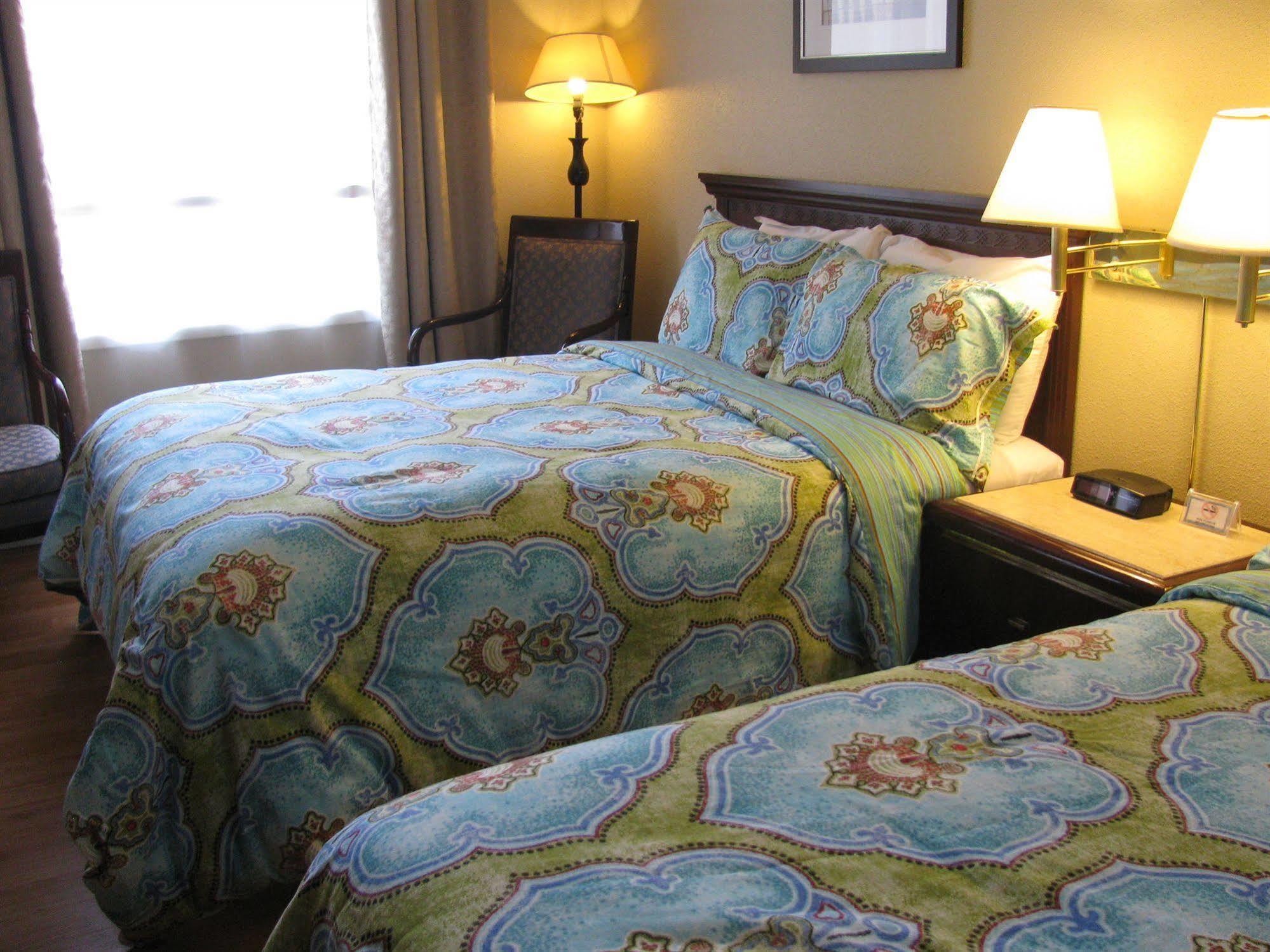 De L'outlet Motel Magog