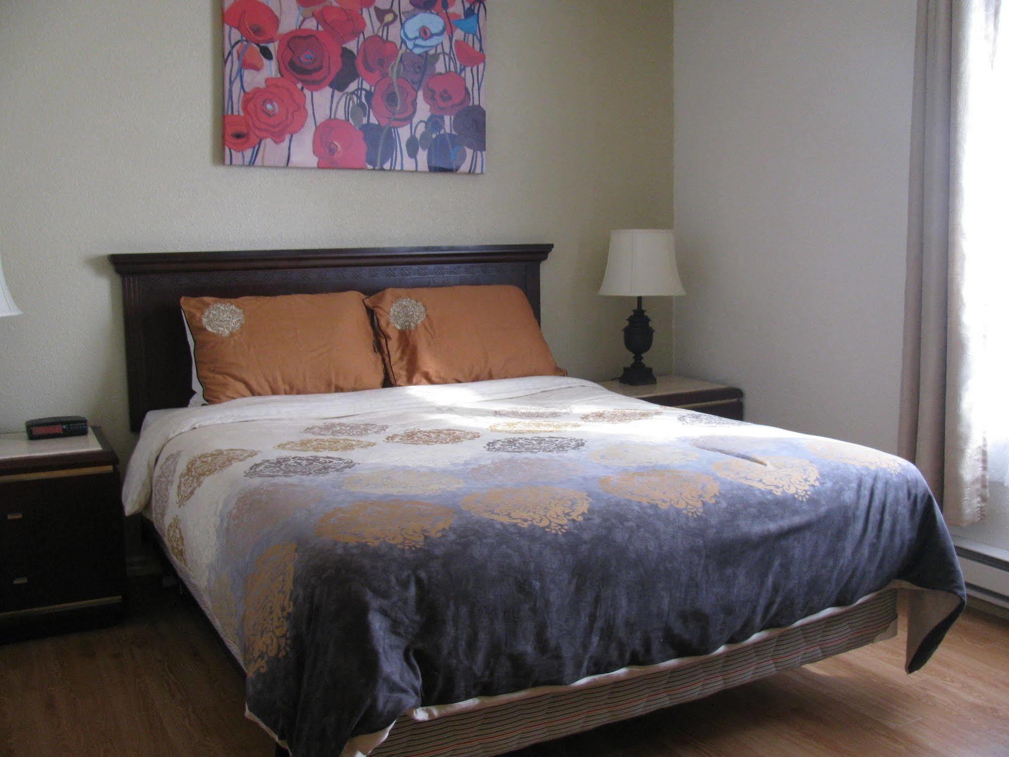 De L'outlet Motel 2*